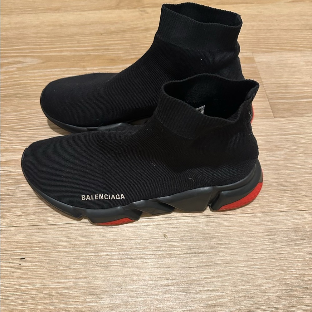Balenciagas Size 9 men